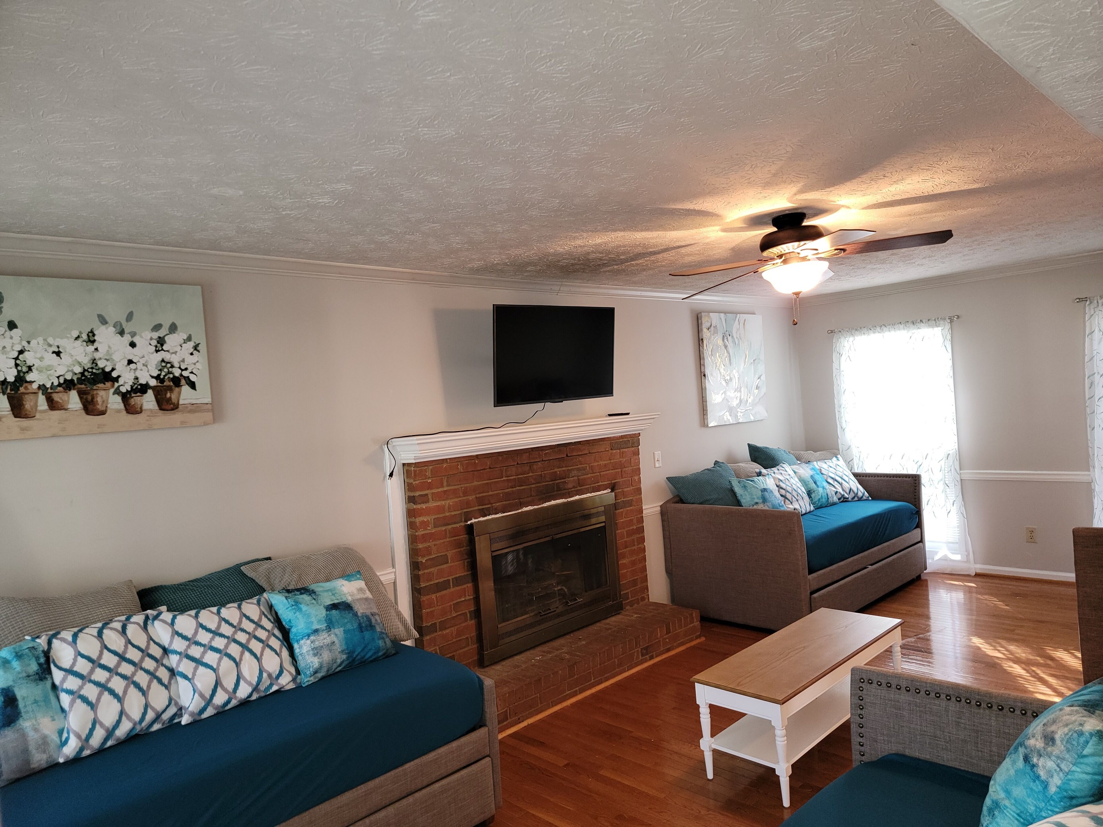 Great for Large Groups, 35 Minutes to Atlanta