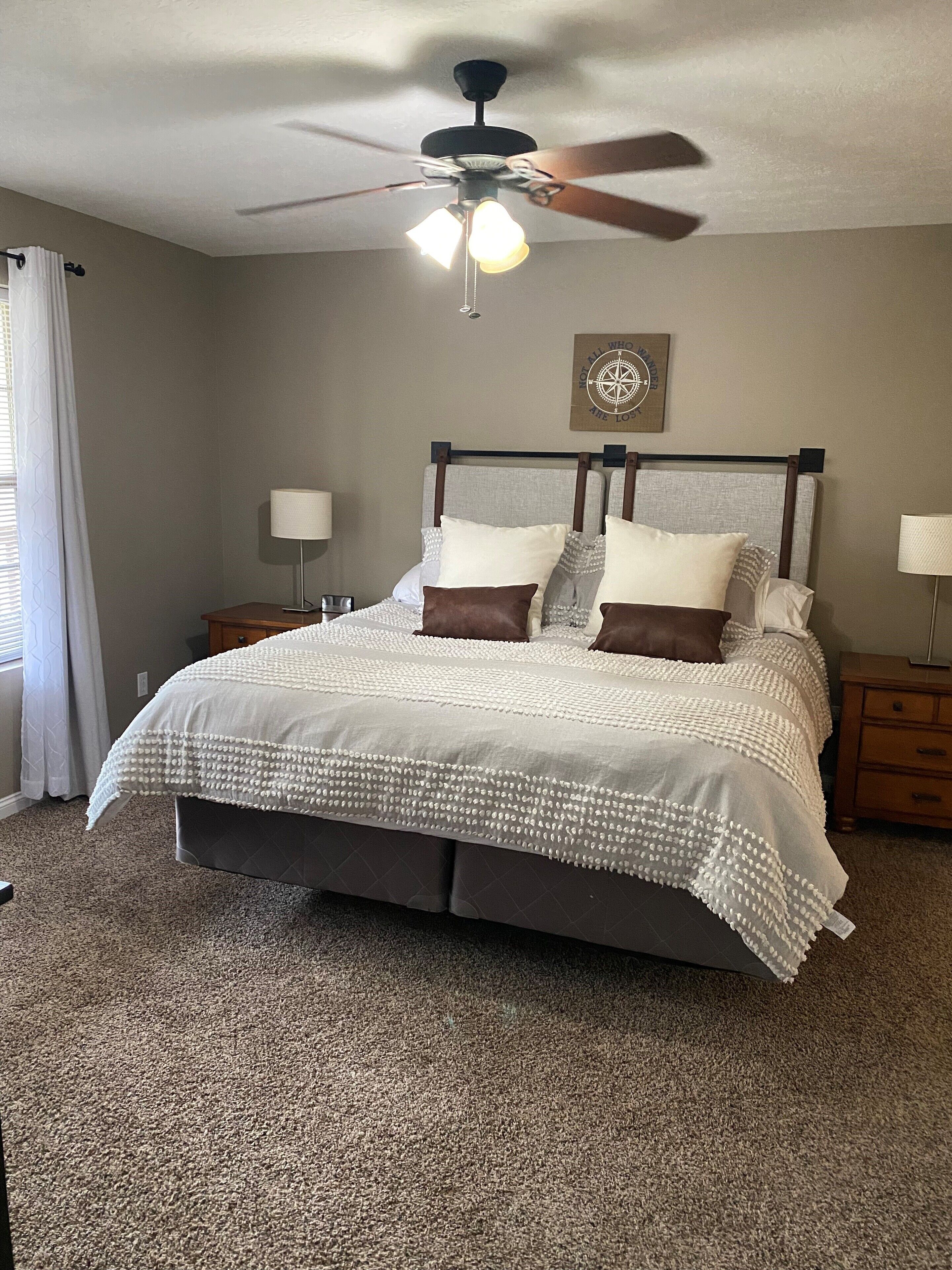 Cozy Condo just steps from the water!