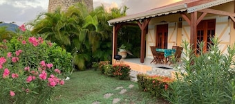 Toumblak - Bungalow with swimming pool 5 minutes from the beach