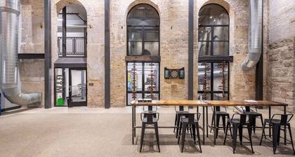 Spacious Luxury 2BR Apt with Parking, Rooftop, and Gym