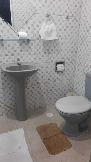 Bathroom - POUSADA PONTA DO ARPAO (Mangaratiba)