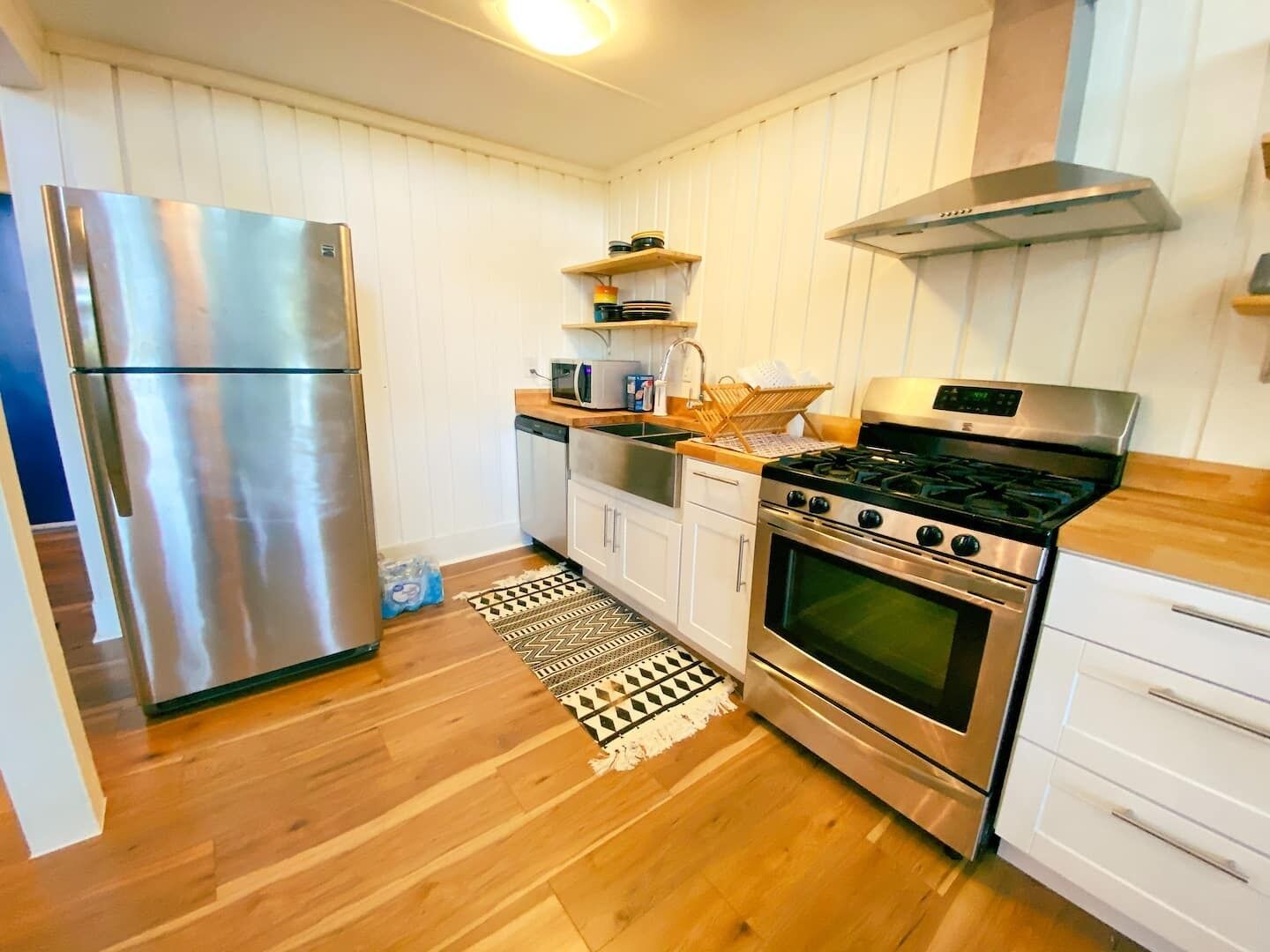 Fall and Winter fun chslet- bright, updated, family-friendly!