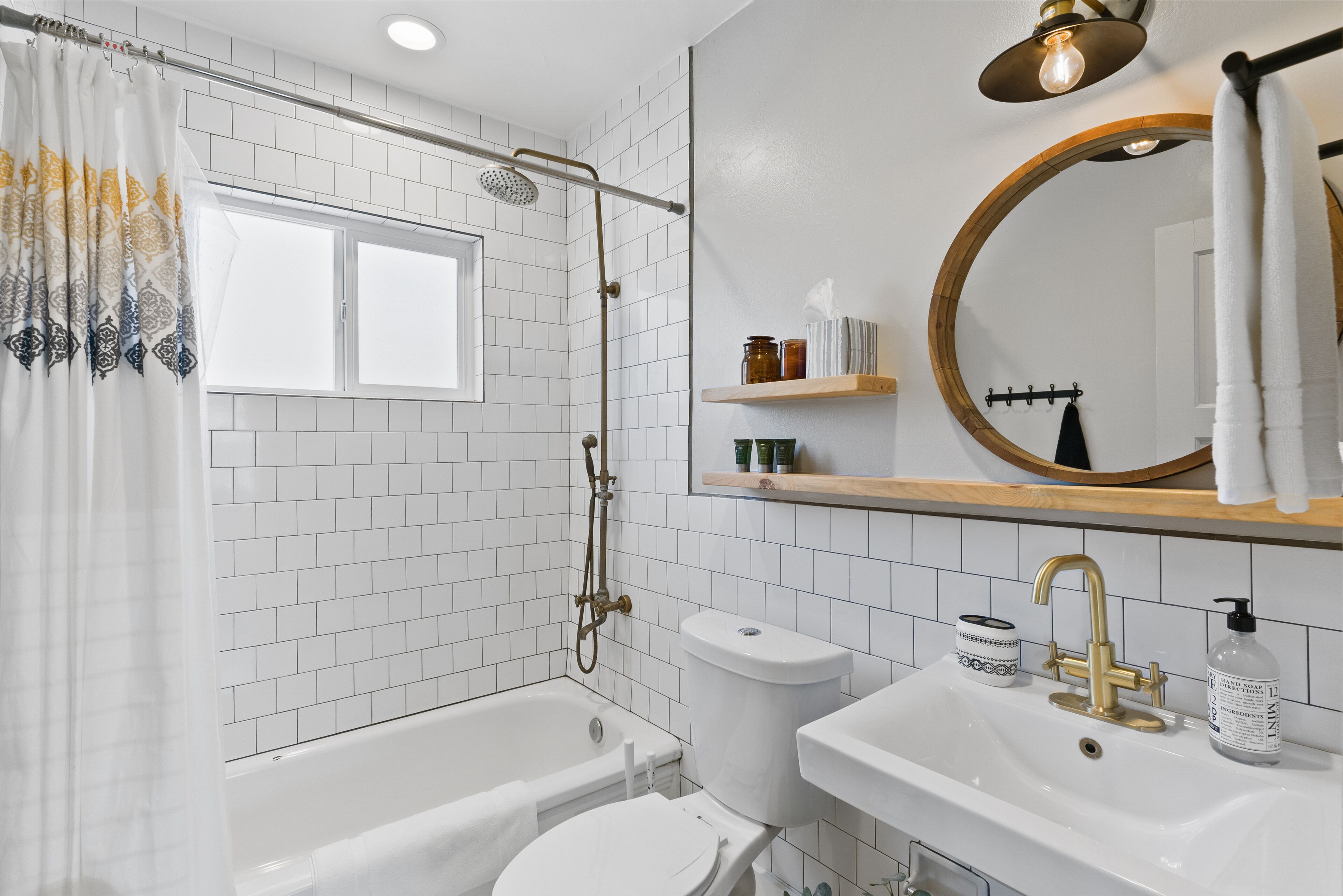 Cool, Work & Pet Friendly, 1Bed Near Downtown PHX