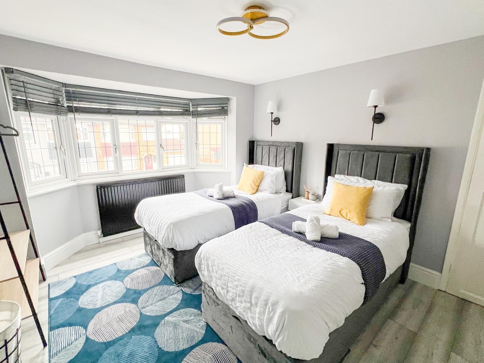 3 bedrooms, desk, iron/ironing board, free WiFi