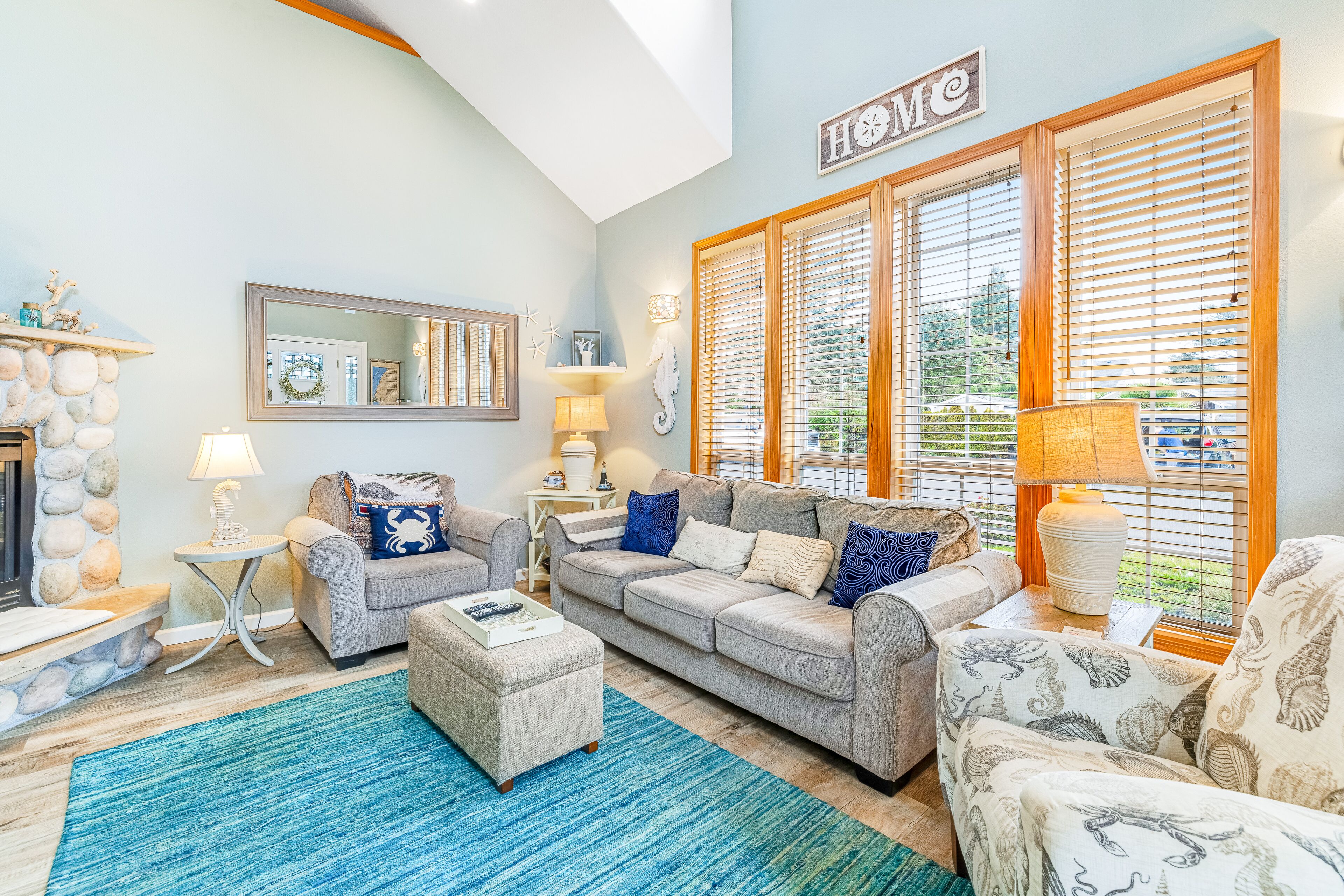 Two-story, dog-friendly home with WiFi, gas fireplace, washer/dryer & yard