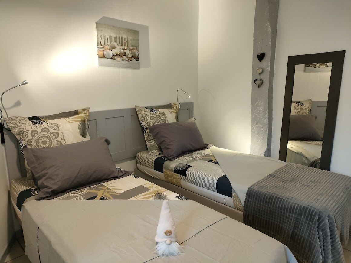 Gîte Lavande, 4 people, swimming pool, table d'hôtes in the Gers countryside