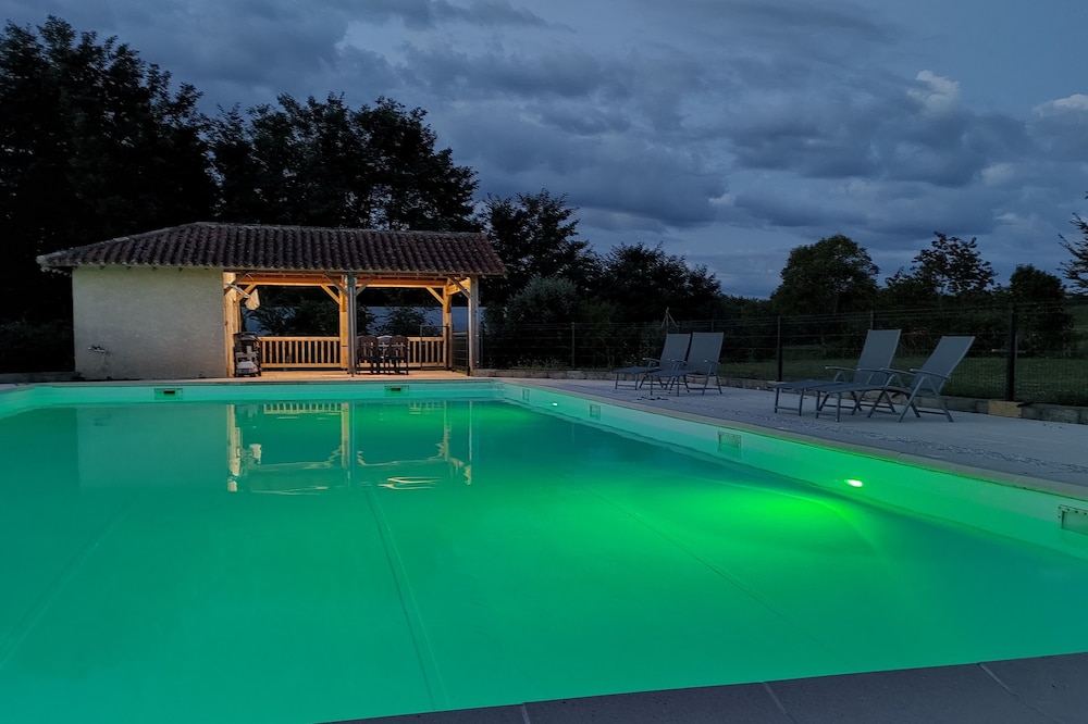 Gîte Lavande, 4 people, swimming pool, table d'hôtes in the Gers countryside