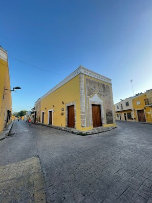 Exterior detail - Buenosdias Izamal (Izamal)