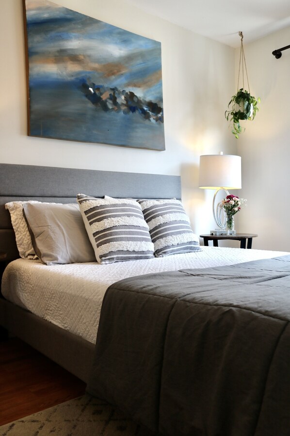 1 chambre, bureau, fer et planche à repasser, Wi-Fi