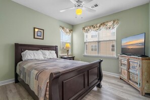 1 bedroom, desk, iron/ironing board, WiFi