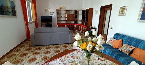 Beach house 9 places independent with garden and barbecue CIN IT081020C23DP4ZB5R