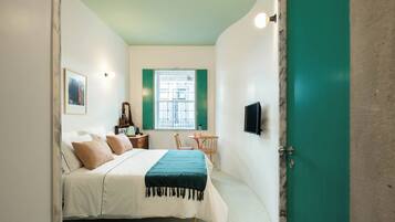 Superior Double or Twin Room | Hypo-allergenic bedding, memory-foam beds, minibar, travel cot