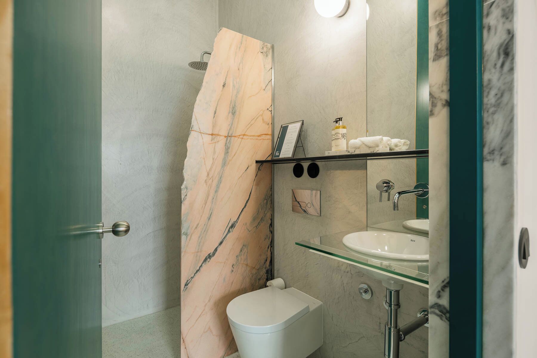 Photo - Covelo - The Original Rooms and Suites