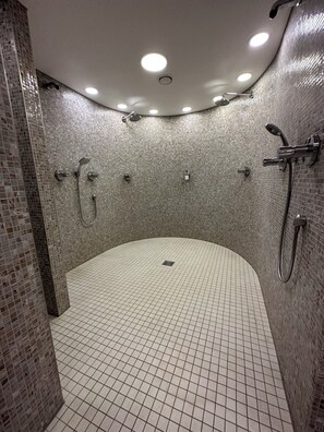 تجهيزات دش، مجففات شعر