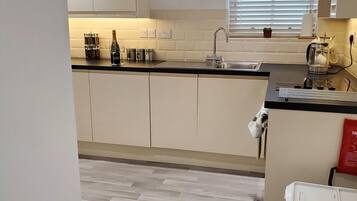 Superior Apartment, Private Bathroom | Shared kitchen