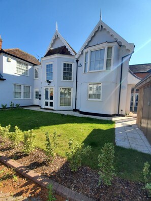 Căn hộ Superior, phòng tắm riêng | Vườn