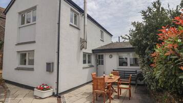 Cottage | Front of property