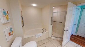 Apartamento, 5 habitaciones | Baño | Toallas