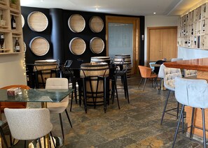Bar (on property) - Hotel Xalet del Golf (Bolvir)