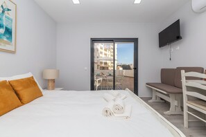 2 chambres, bureau, fer et planche à repasser, Wi-Fi gratuit