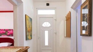 Unclassified image, 2 of 23, button - GAGA apartmani (Tivat)