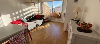 Apartment, swimming pool, park, 2 bedrooms and sleeping area, 6 adults, double terrace 