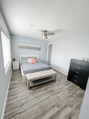 2 chambres, bureau, Wi-Fi gratuit, draps fournis
