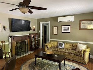 TV, lareira