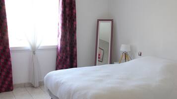 5 Schlafzimmer, Bügeleisen/Bügelbrett, WLAN, Bettwäsche