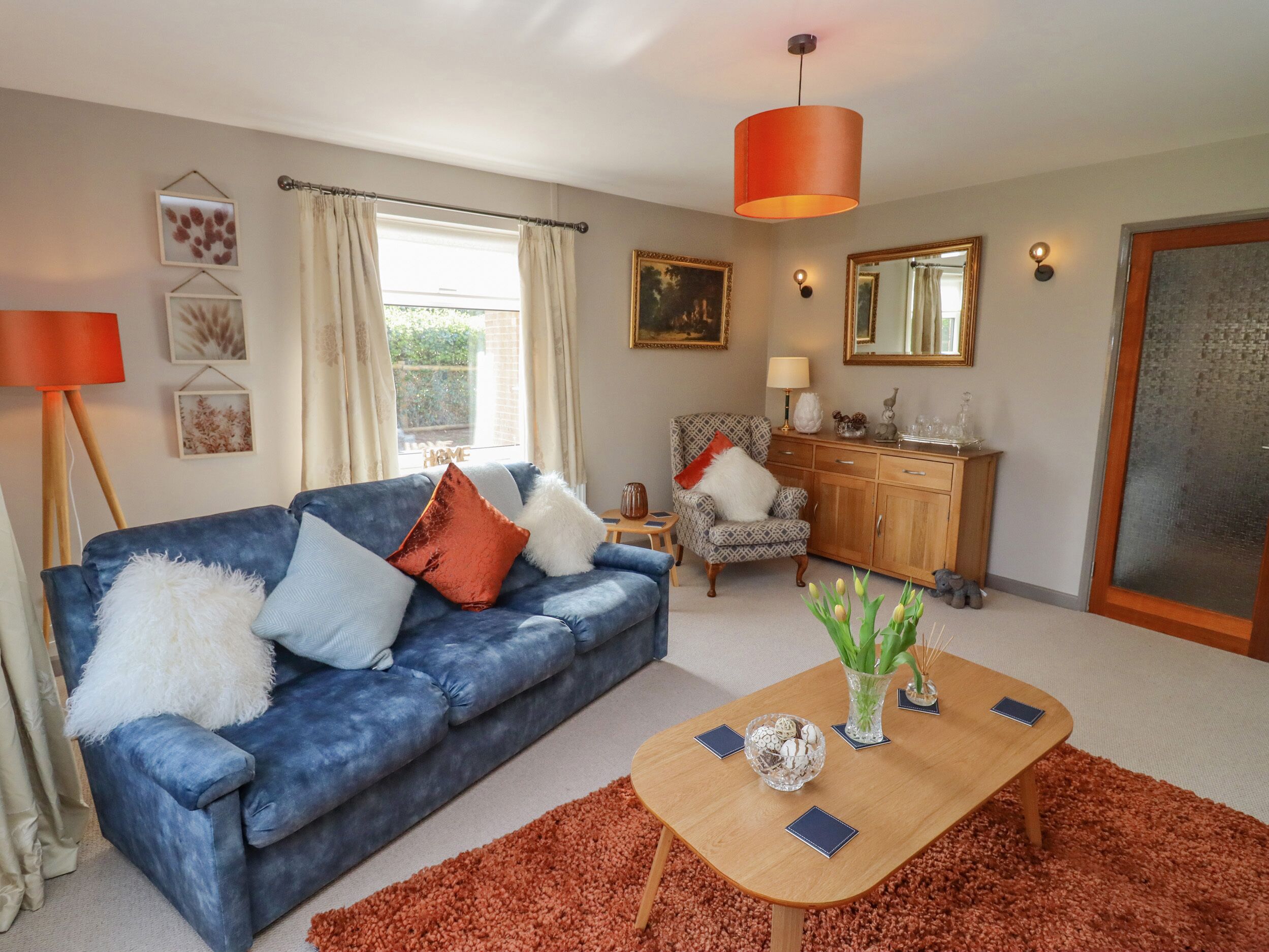 Cottage | Interior