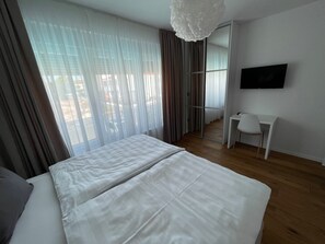 3 slaapkamers, een bureau, een strijkplank/strijkijzer, gratis wifi