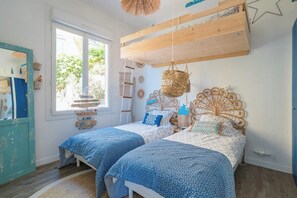 3 sovrum, strykjärn/strykbräda och sängkläder