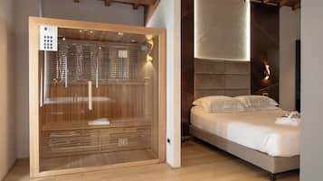 Luxury Suite | 1 bedroom, premium bedding, pillow-top beds, minibar