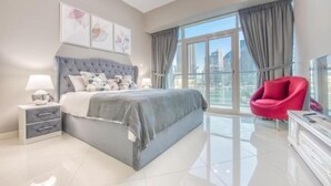 Deluxe Apartment, Ensuite, Pool View (4 Bed) - Luxurious 4 Bedroom Duplex Villa Apartment Near JBR (Dubai)