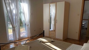 2 bedrooms, free WiFi, bed sheets