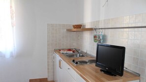 Réfrigérateur, plaque de cuisson