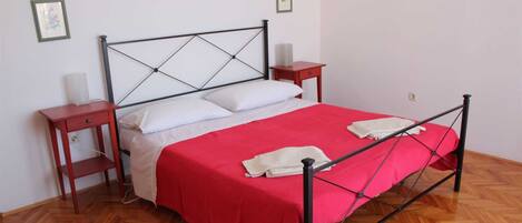1 chambre, Wi-Fi gratuit, draps fournis