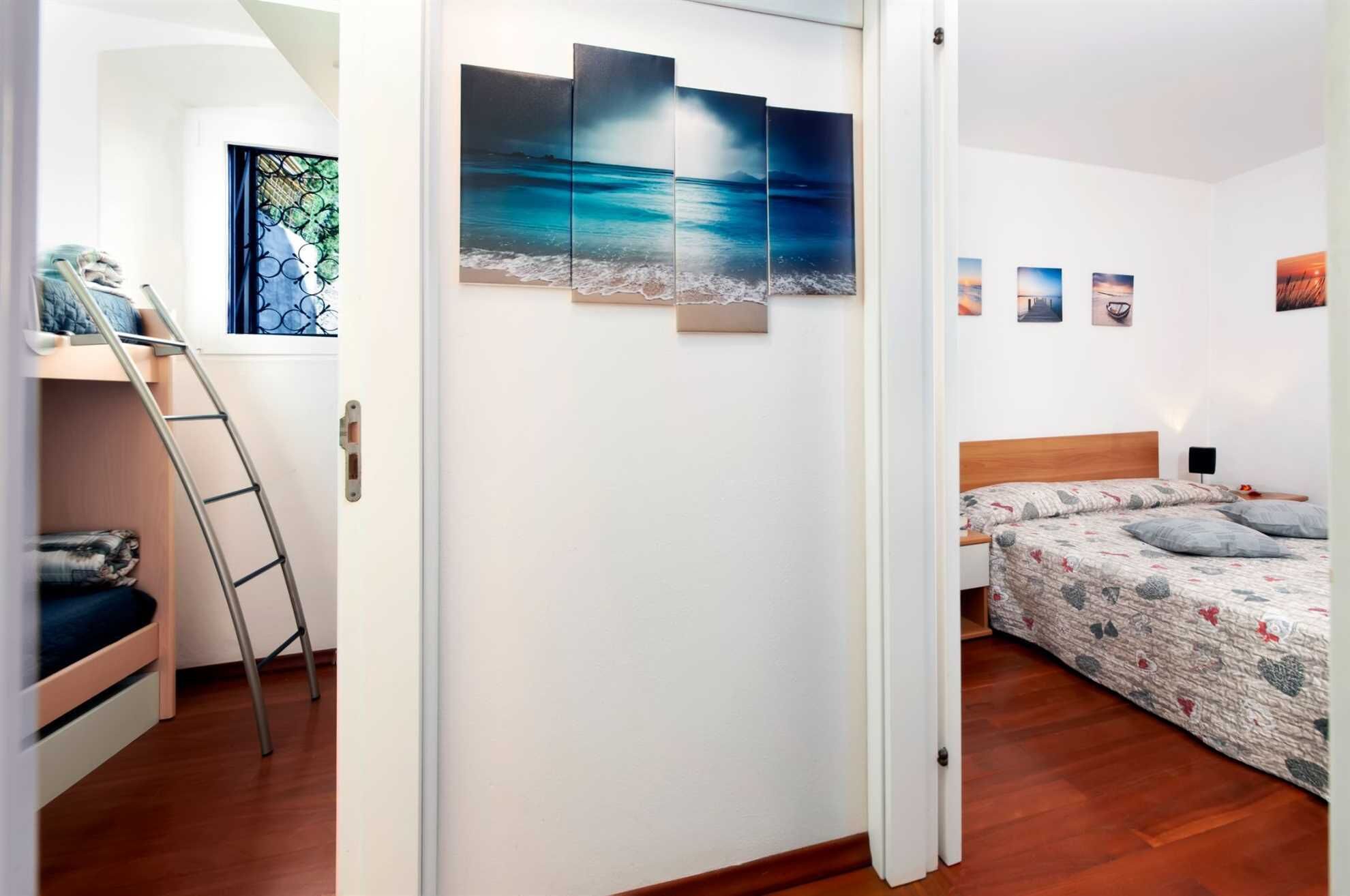 2 bedrooms, iron/ironing board, WiFi (free), bed sheets
