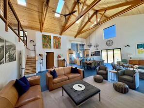 Smart TV, fireplace, printers
