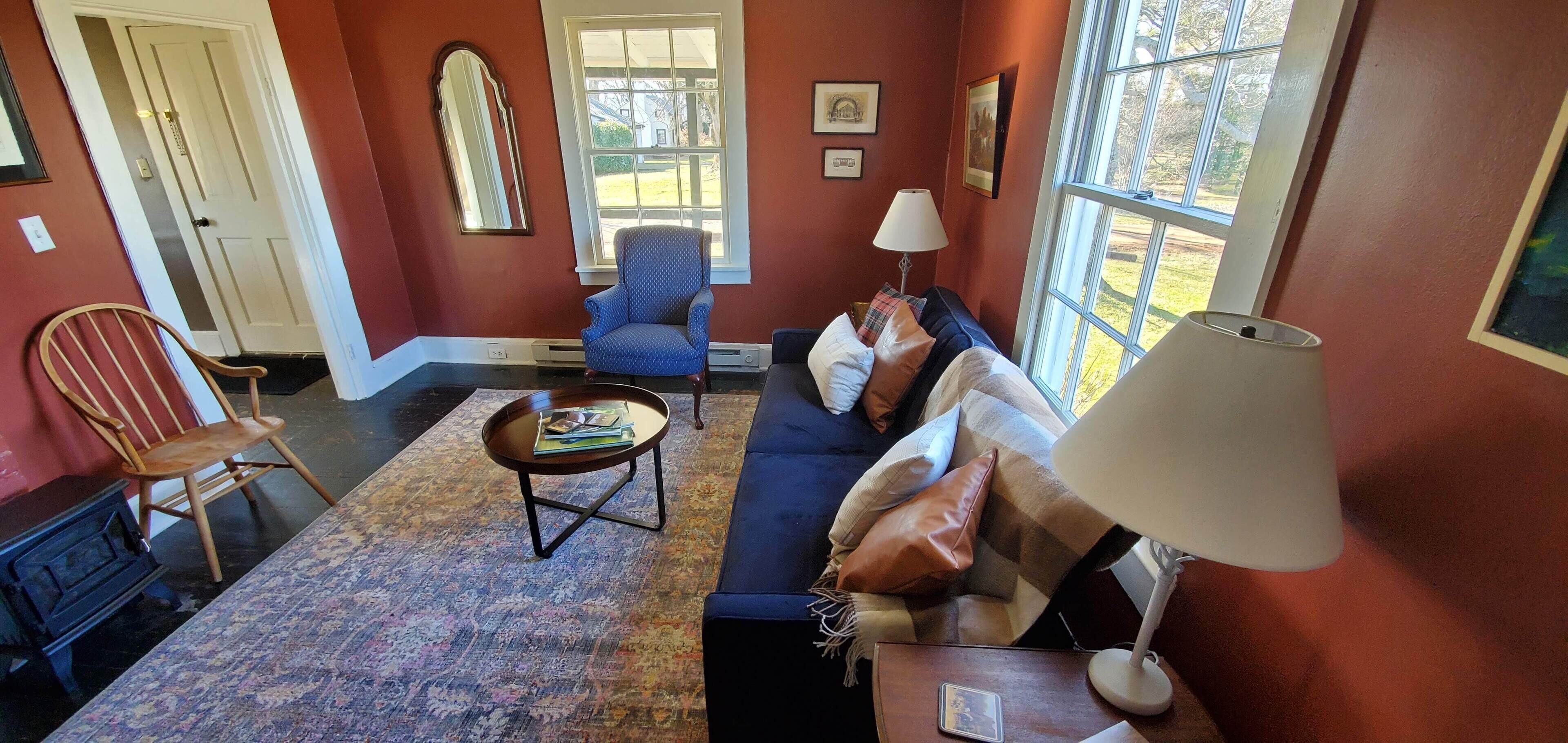 Bloomingdale Honeymoon Cabin Vintage Retreat with Mountain Views