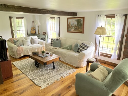 4bdrm Cottage central to year round fun w/fireplace