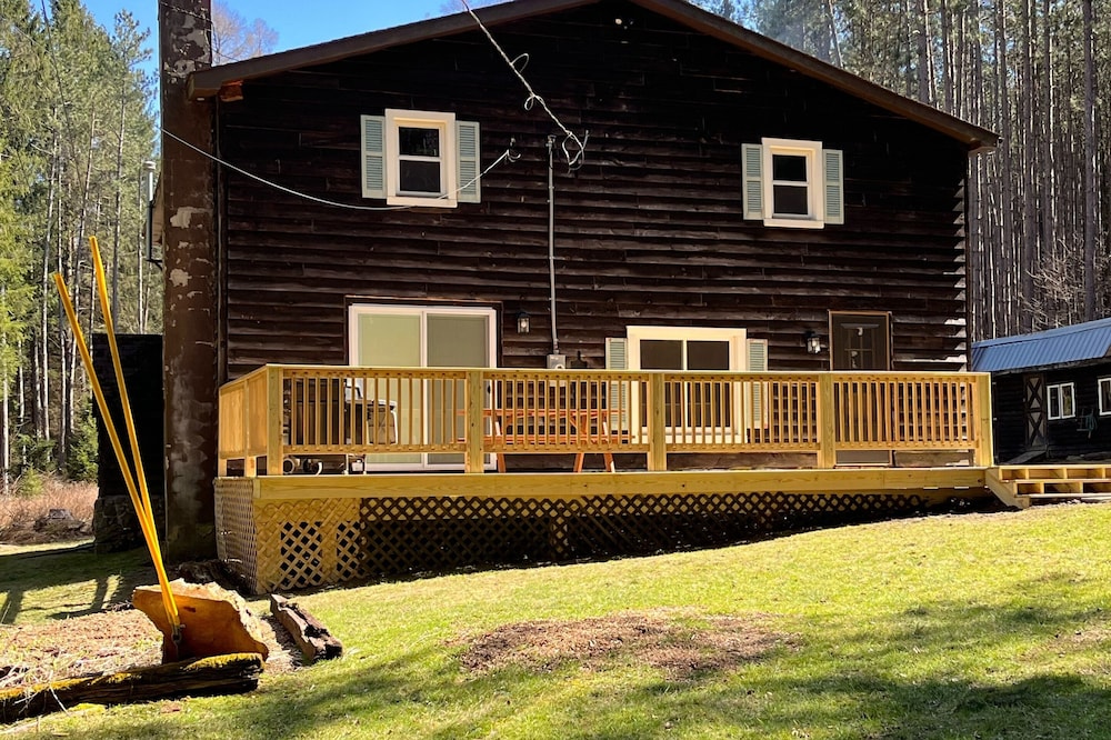 Country Hideaway - pets welcome