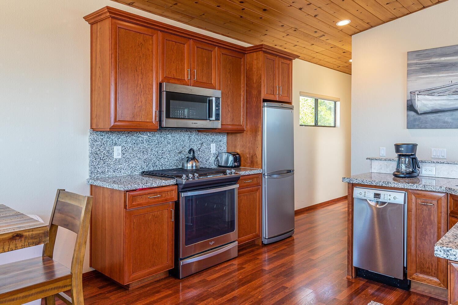 Beautiful Remodeled Home With Views