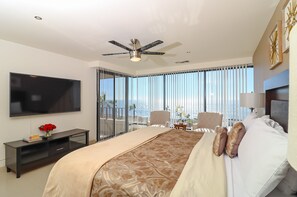 2 bedrooms, iron/ironing board, free WiFi, bed sheets - SunsetViews-CalafiaCondo-BeachAccess-Rosarito (Rosarito)