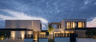 Luxury 5-Star Spa Villa for Up to 12 Guests