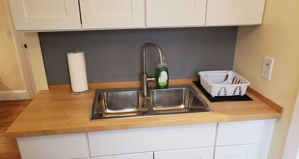 The West Loft at Dartmouth Avenue *New 1-Bed Apt