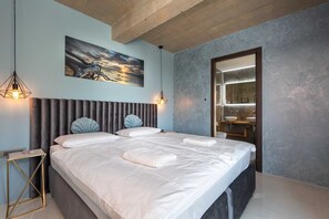 4 chambres, fer et planche à repasser, Wi-Fi gratuit, draps fournis