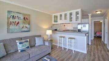 Smart TV, books, video library
