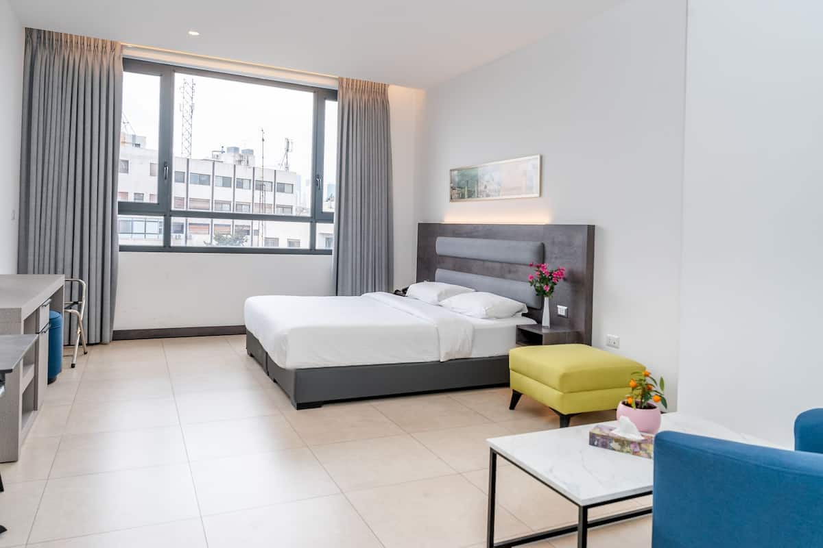 Căn hộ Deluxe | Bộ đồ giường cao cấp, phòng cách âm, bộ trải giường 