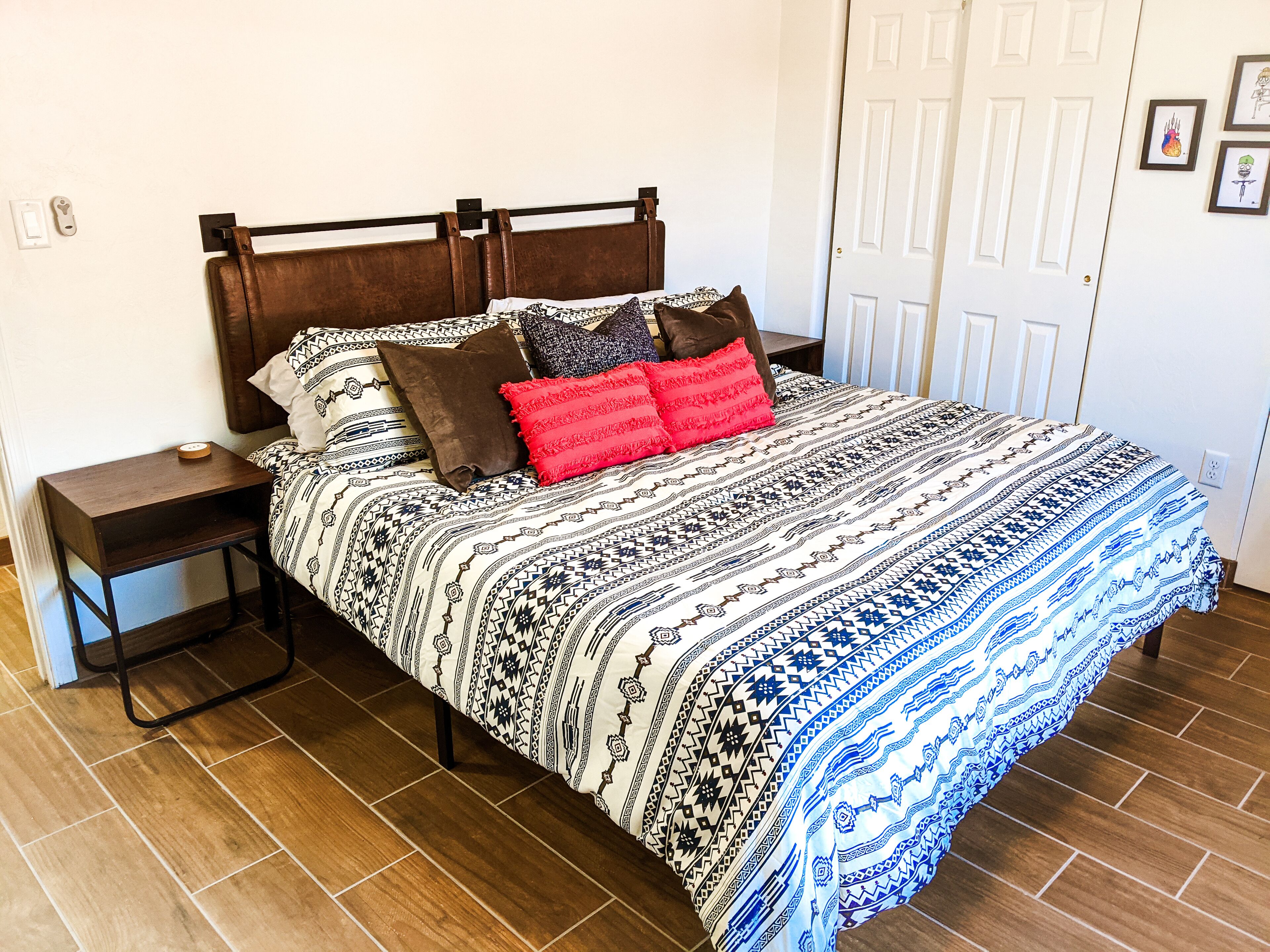 Modern 4BR Gem, Minutes to Downtown, 2 Primary Suites